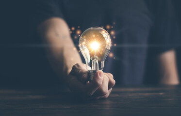 传媒十大龙头股都有哪些？