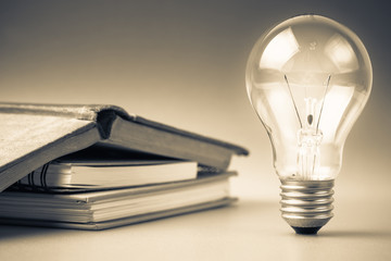 传媒十大龙头股都有哪些？